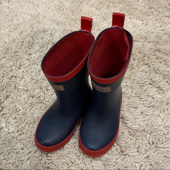❗️SOLD❗️Hatley Navy/Red Rain Boots GUC - Picture 4 of 7